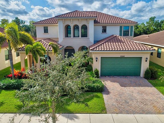Home For Sale In Boca Reserve
