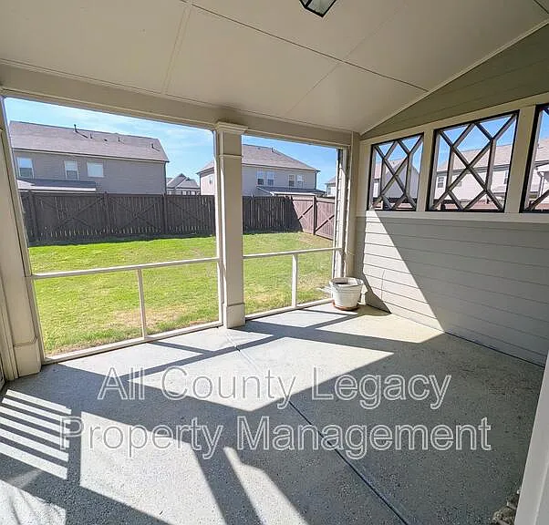 163 Cottontail Ln — Photo 16