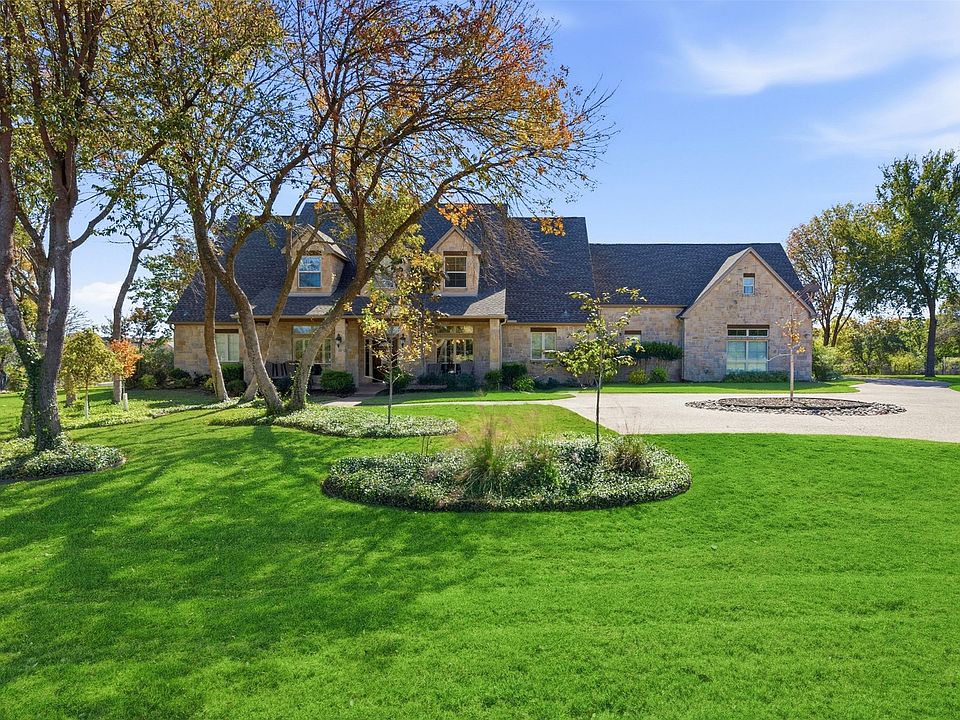 1st image of 313 Silver Canyon Dr