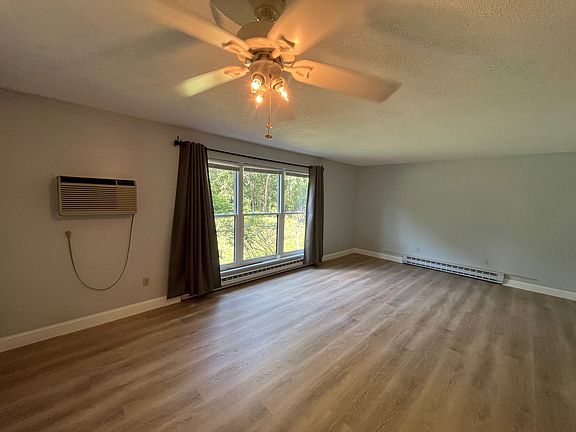 85 Wellington, 
Living Room, view from the Dining Area.