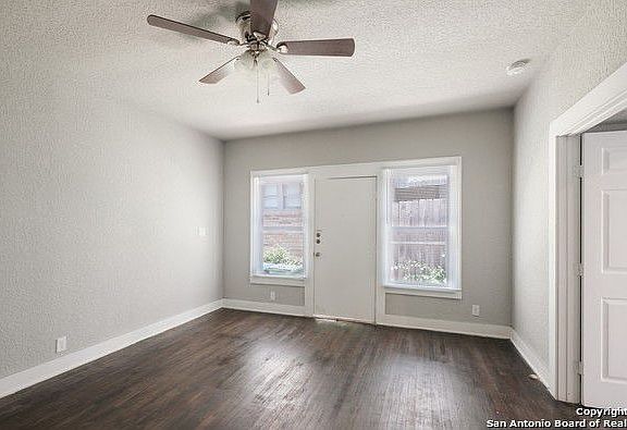 5th image of 432 Fulton Ave APT 2