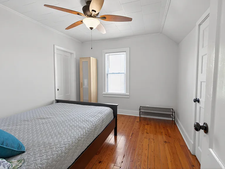 67 5th St #3 — Photo 11