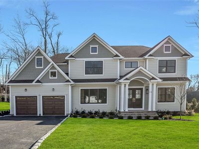 28 Gatehouse Court, East Hills, NY, 11576
