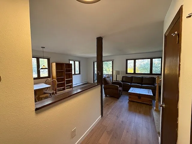 Livingroom/Entry - 2428 Garmisch Dr #7
