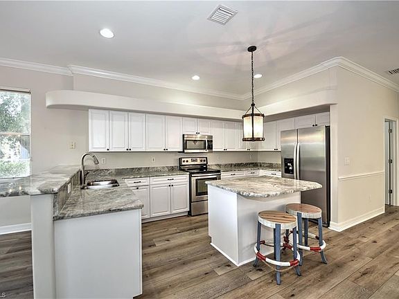 4th image of 8701 Kilkenny Ct