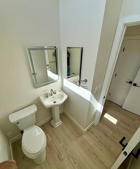 4867 Longford St — Photo 7