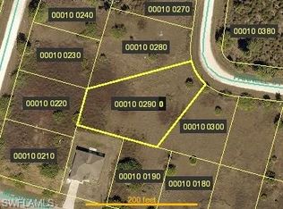 1118 Parnell Ct, Lehigh Acres, FL 33974