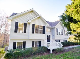 212 Courtney Cir, Rocky Face, GA 30740