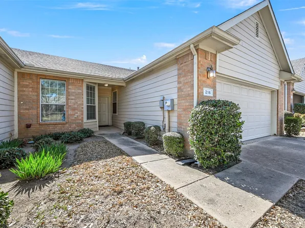 216 Heritage Hill Dr, Lewisville, TX 75067