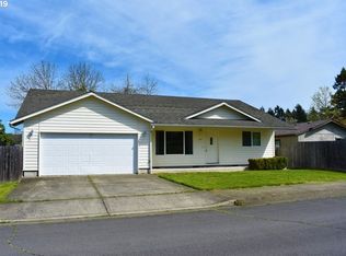 650 Fillmore Ave, Cottage Grove, OR 97424