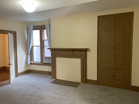 4th image of 127 Miami St #2