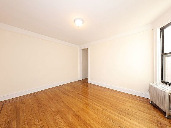 4th image of 51-17 Skillman Ave #3R