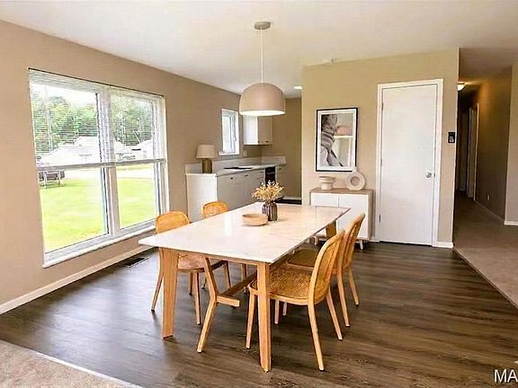 2nd image of 4221 Meadowgreen Trails Dr