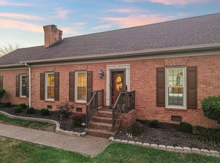 102 Hickory Trl, Hendersonville, TN 37075