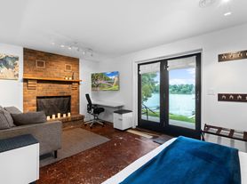 112 7th Ave SE