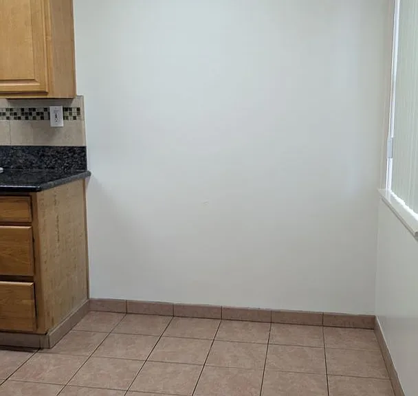 1328 S Fremont Ave — Photo 4