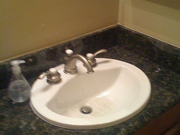 2nd image of 4711 N Safford Ave