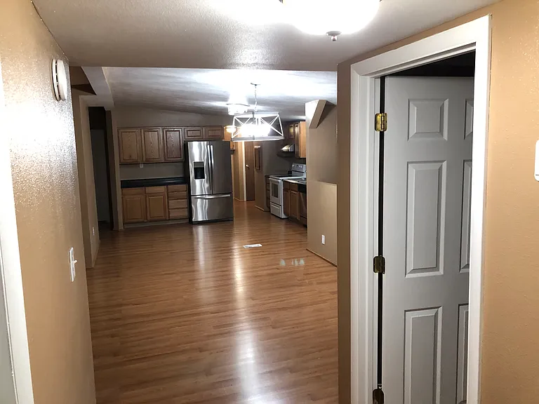 209 Pintler St — Photo 8