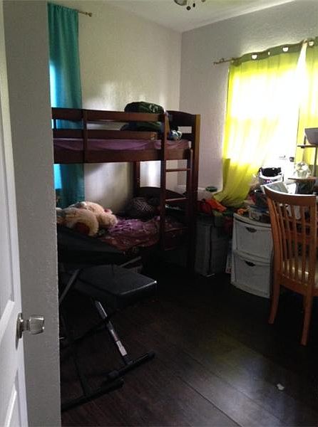 1st image of 860 NW 170th Ter