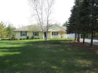 S45W34339 Rue Parc, Dousman, WI 53118