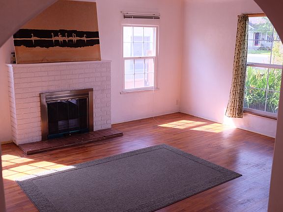 4th image of 9510 Olive St