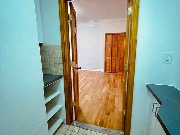 5th image of 140 W 71st St #8HA