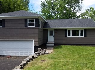 5551 Bear Rd, North Syracuse, NY 13212