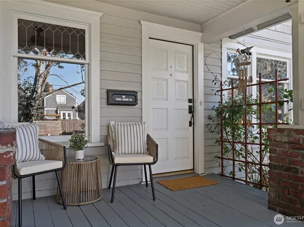 631 N Steele Street, Tacoma, WA 98406