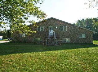 13228 Lake Ave NE, Hartville, OH 44632