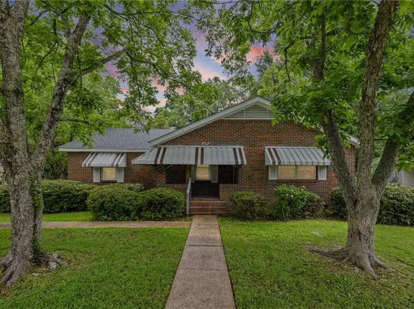 312 Sutherland Dr, Chickasaw, AL 36611