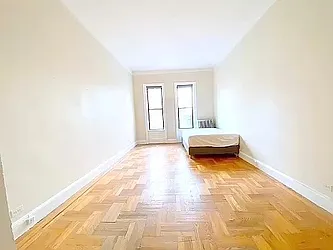 Rented by Manhattan Spaces