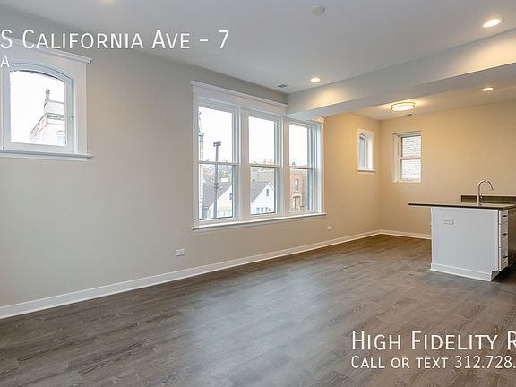 5th image of 2325 S California Ave #7
