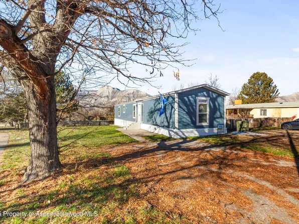 124 W Carson Cir, Parachute, CO 81635