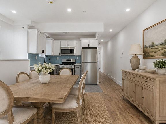 2nd image of 1011 E 221st Street