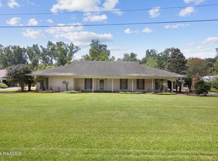 210 Saint John Ave, Opelousas, LA 70570