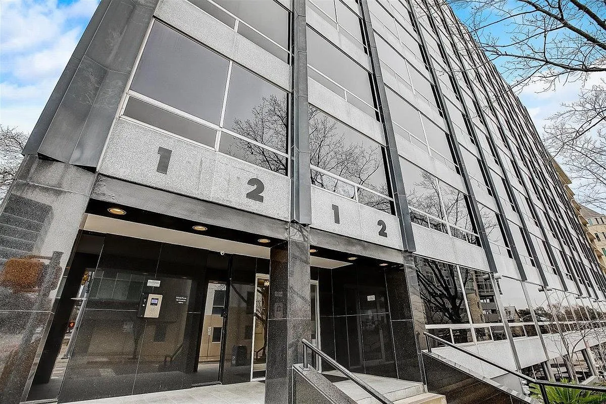 1 bed, 443 sqft, $1,795 — Photo 2