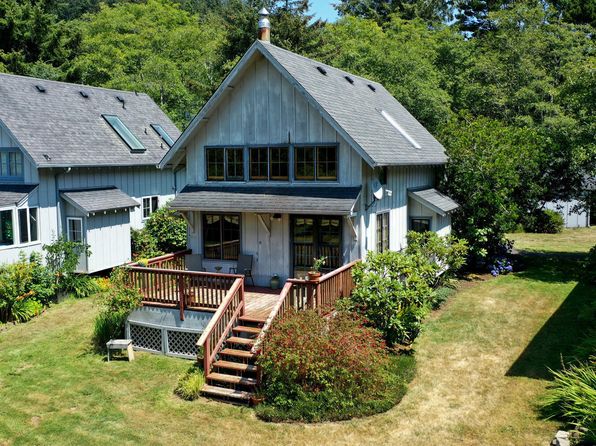 208 Combs Cir, Yachats, OR 97498