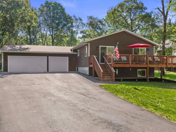 384 Lancer Ct, Nekoosa, WI 54457