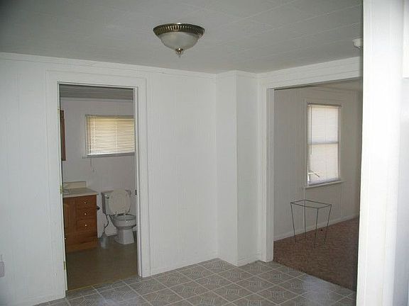 Bright Spacious DR & LR