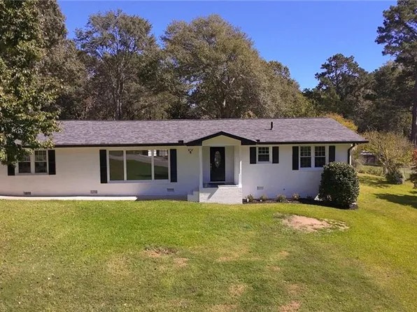 6934 Kimberly Ln, Lithia Springs, GA 30122