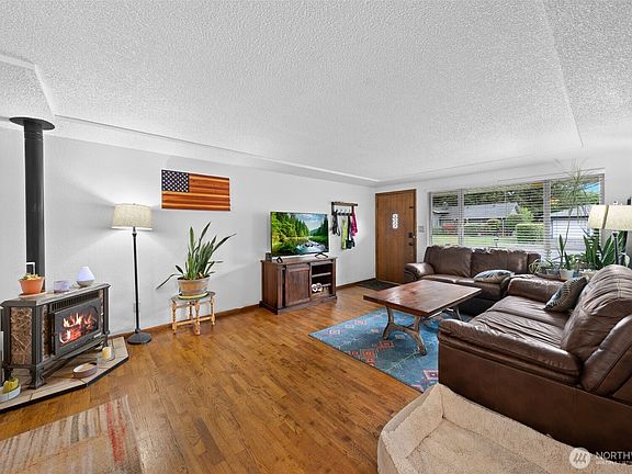 4th image of 1703 N Frace Street