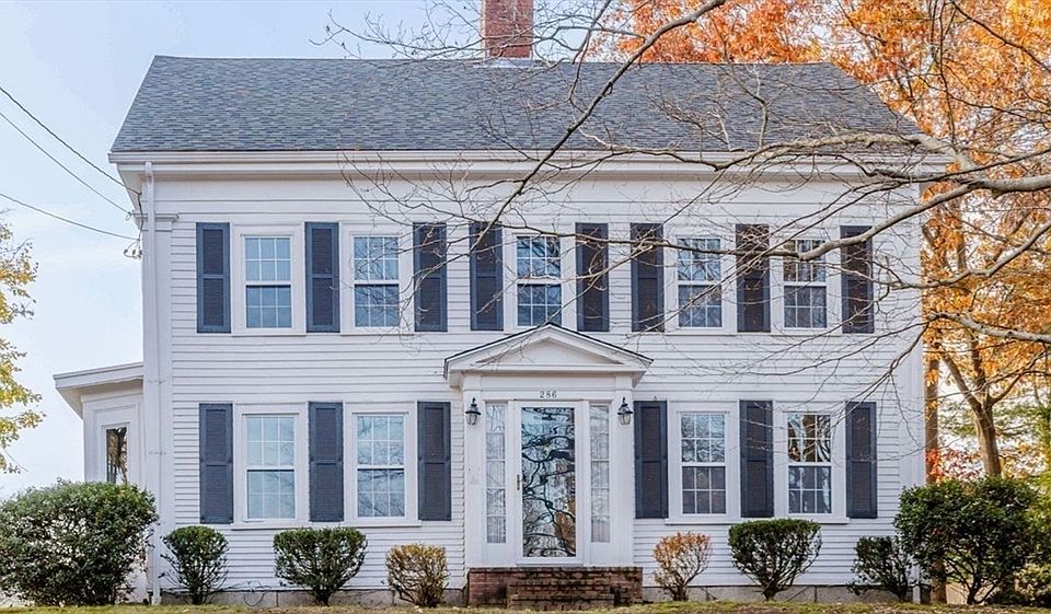 1st image of 286 Essex St