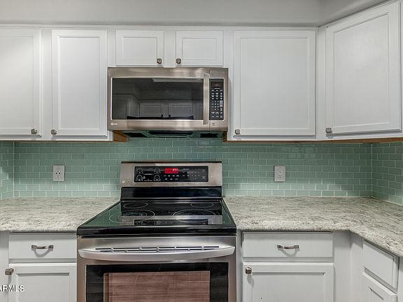 5th image of 750 E NORTHERN Avenue #2095