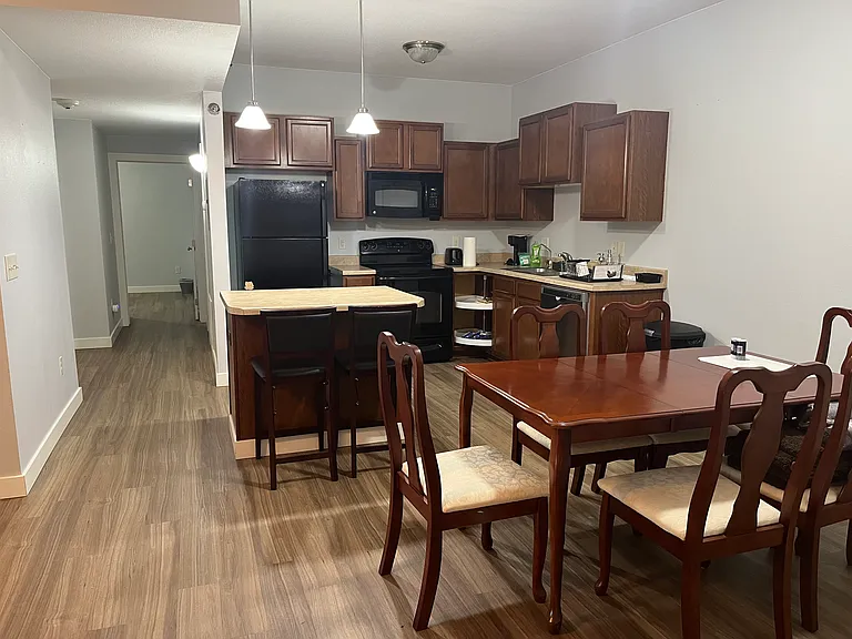 1825 SW White Birch Cir #10 — Photo 3