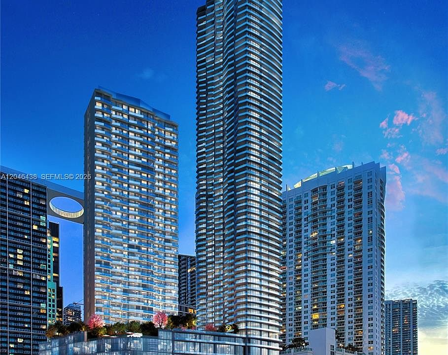 1st image of 77 SE 5th #1915