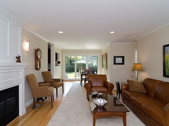 3rd image of 4130 McKinley Blvd