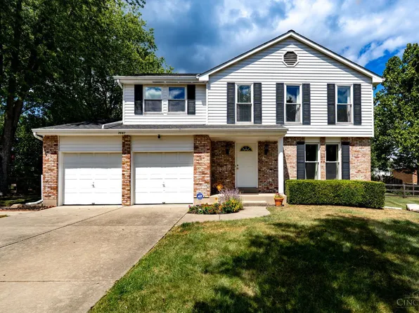 7647 Topridge Dr, West Chester, OH 45069