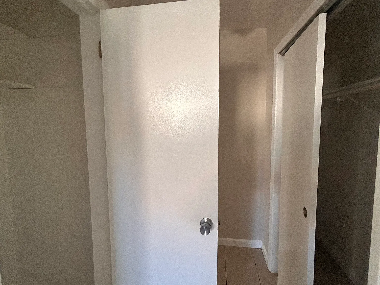 Studio, 600 sqft, $1,500 — Photo 3