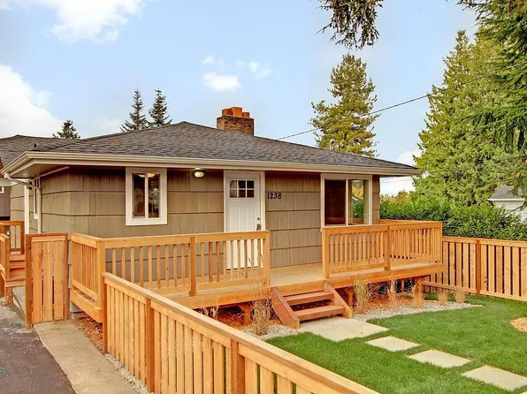 1238 NE 102nd St, Seattle, WA 98125