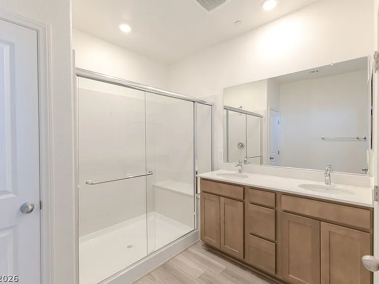 60 Hornbeck Ln — Photo 7